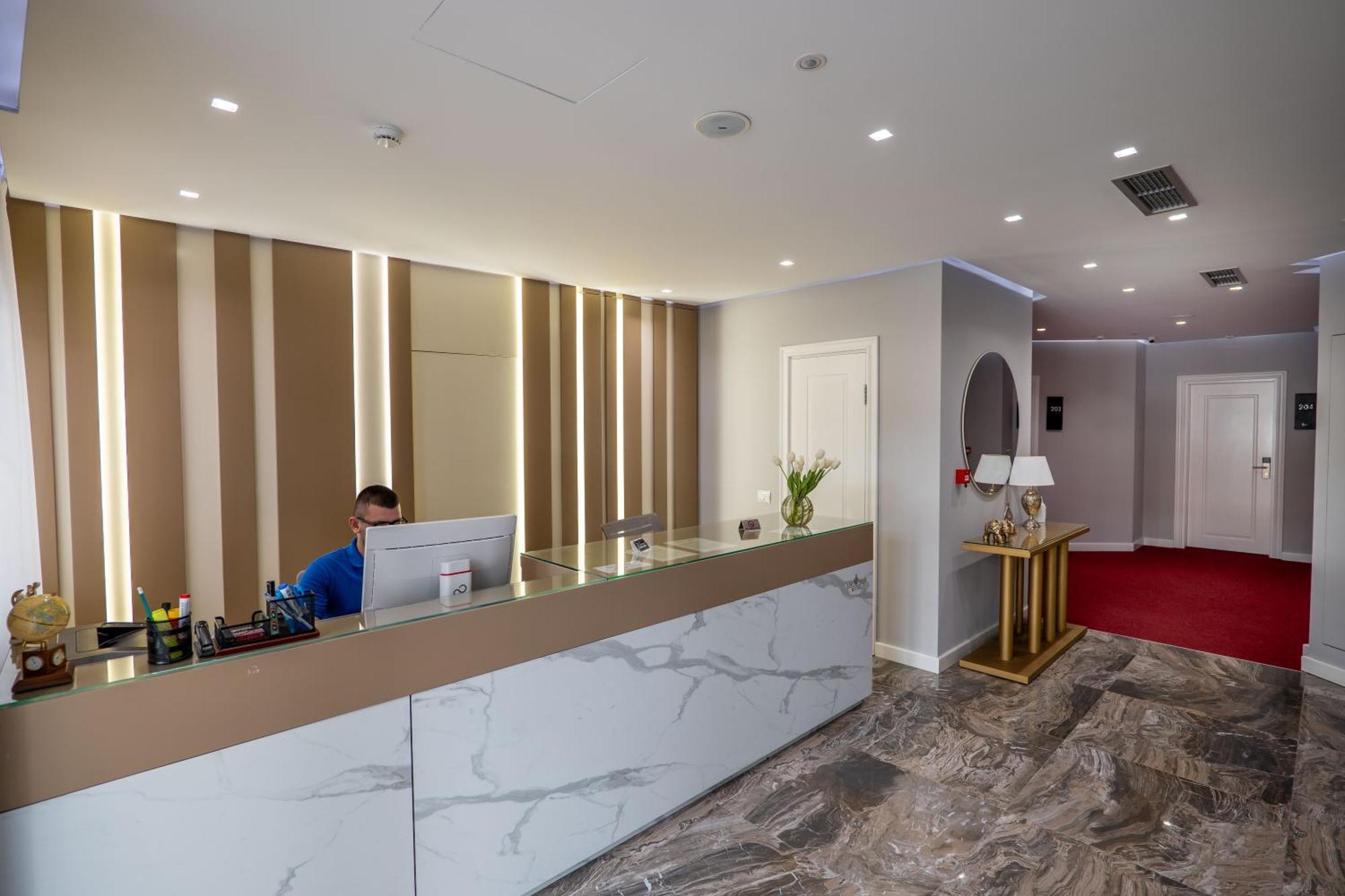 Ami Mar Hotel Sarandë 외부 사진