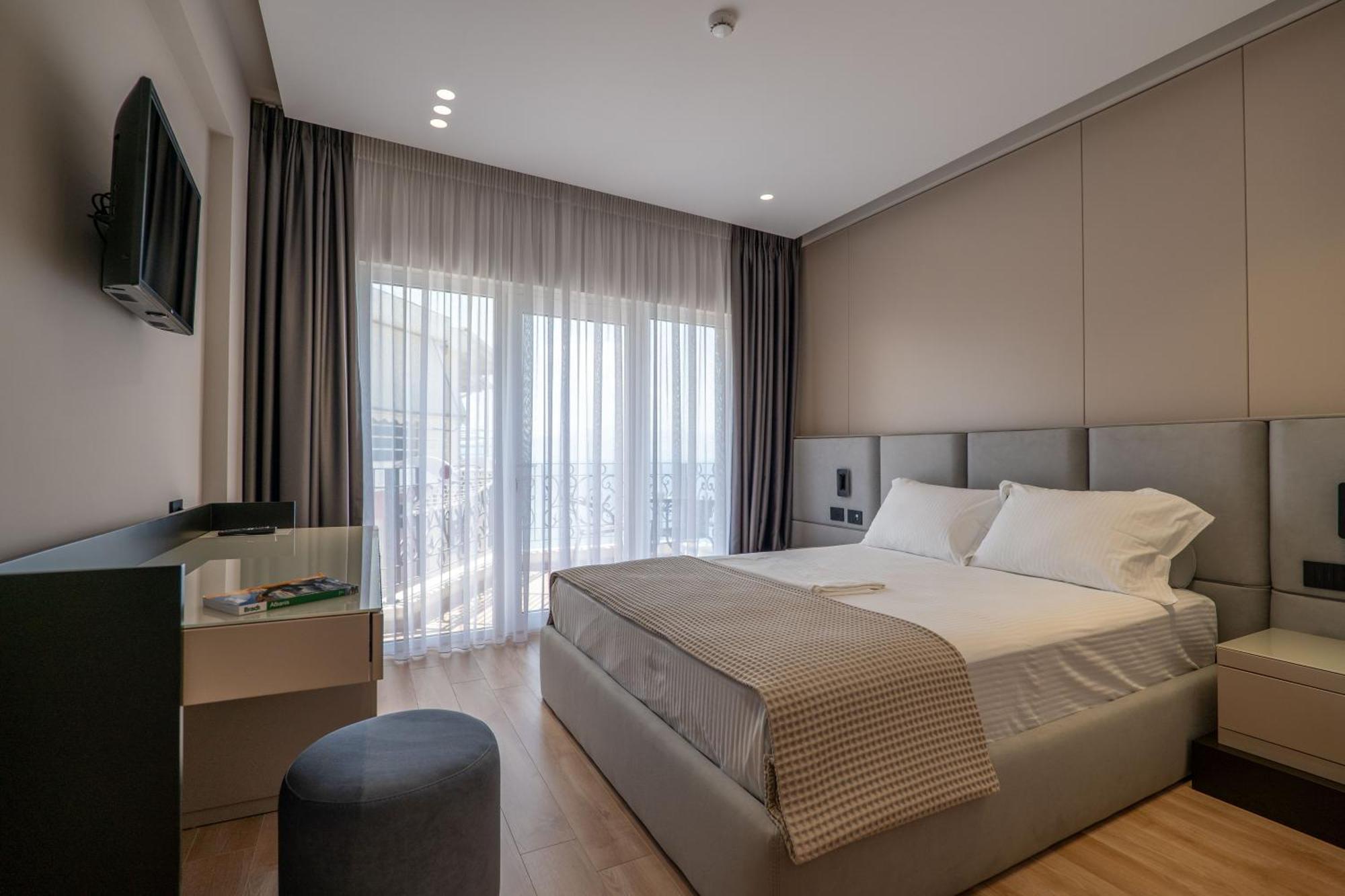 Ami Mar Hotel Sarandë 외부 사진