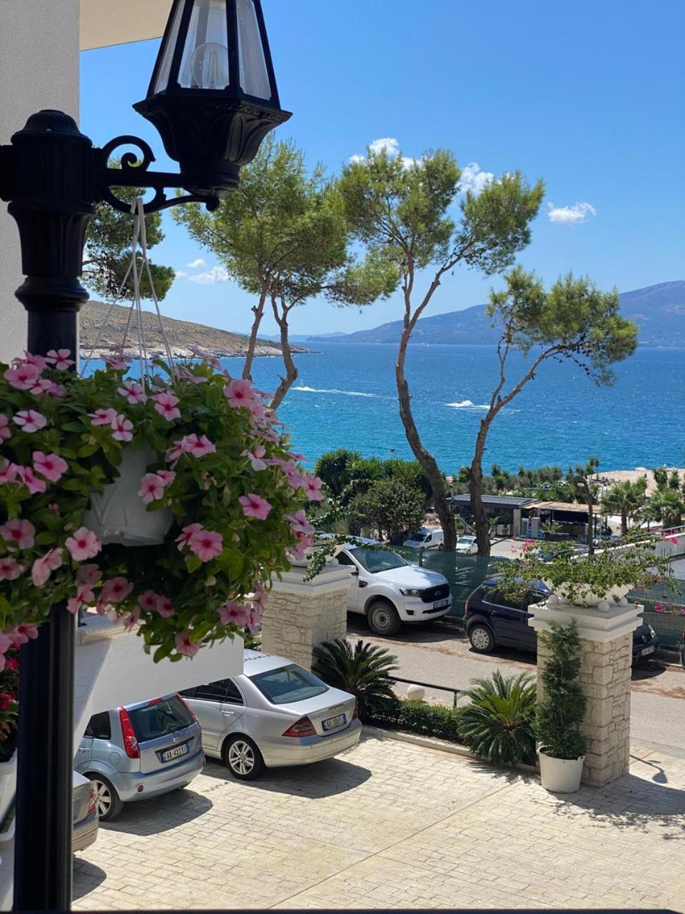 Ami Mar Hotel Sarandë 외부 사진