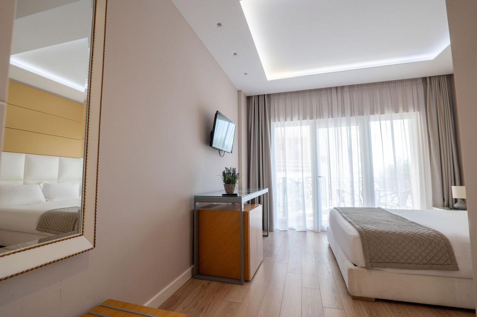 Ami Mar Hotel Sarandë 외부 사진